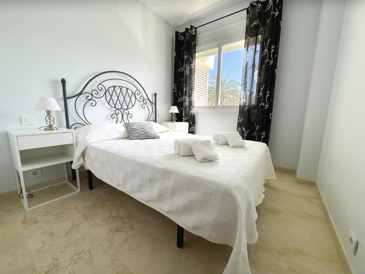 3 Bed Las Petunias, San Pedro Marbella Buitenkant foto